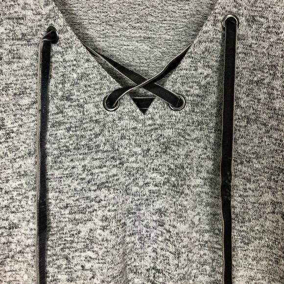 Rails Lace Up V-Neck Super Soft Long Sleeve Sweater Top Size XS - Picture 4 of 6